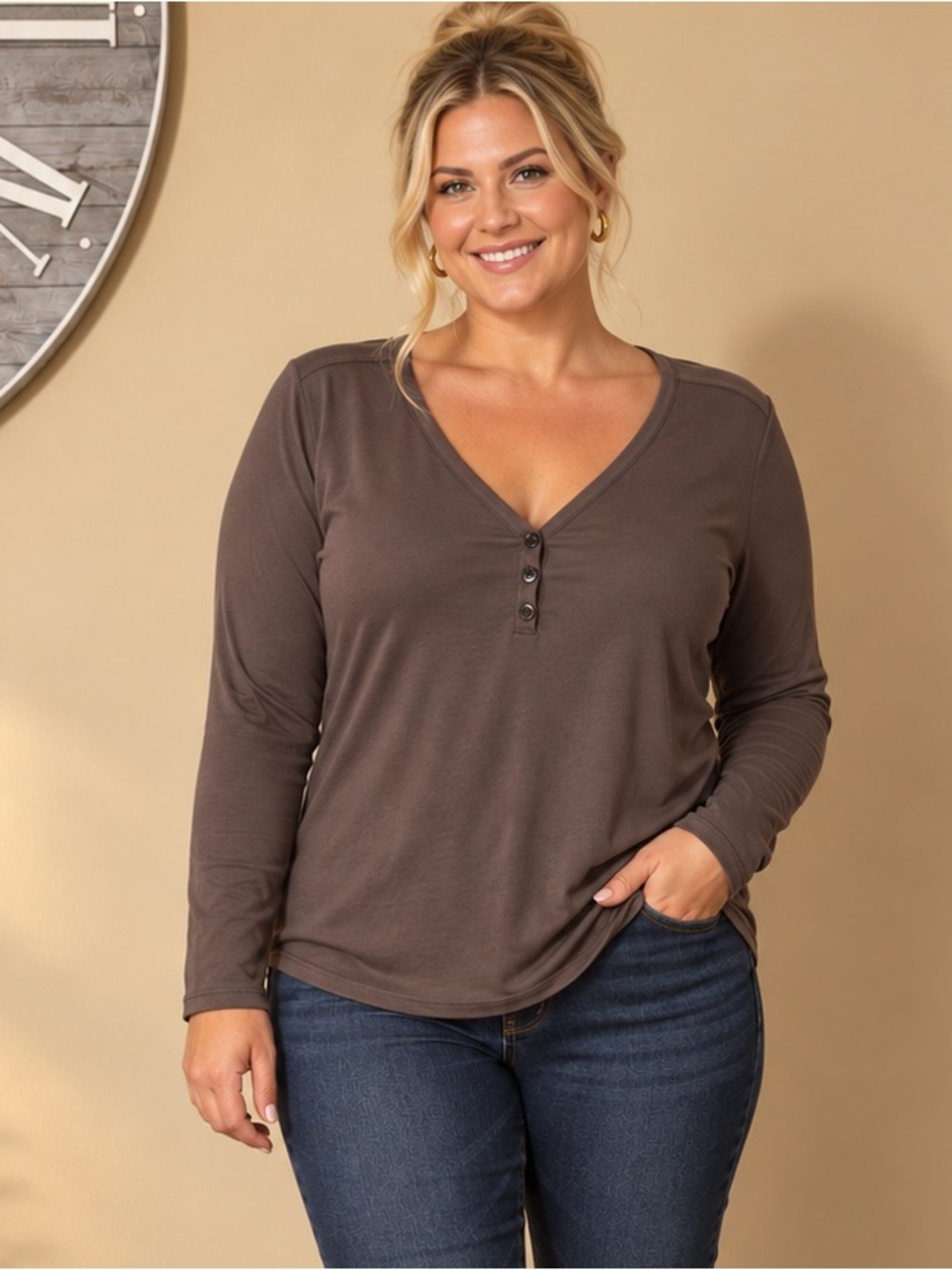 NWT Vine & Valley 2X Long-Sleeve V-Neck Tee